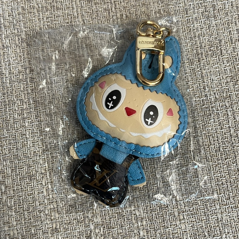 Labubu LV Keychain - Picture 3 of 4